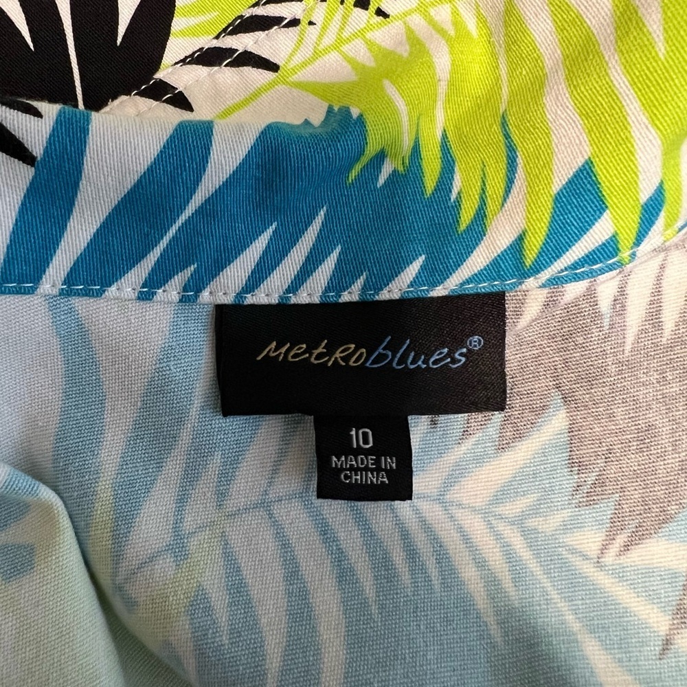 Metro Blues Tropical Print Jean Jacket - Blue, Green, and Black on White - Picture 5 of 7
